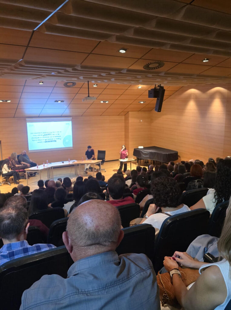 Anais López, Experta en adicciones y conductas adictivas